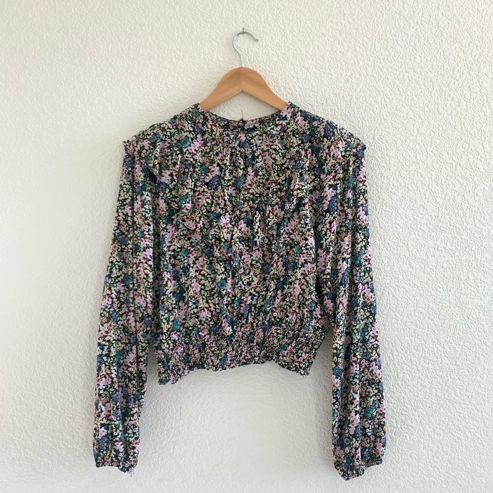 Wild Fable | Floral ruffle long sleeve smocked blouse size large